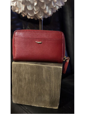 Vintage Tusk Red Leather Zip Wallet One Size